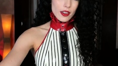 Hot brunette from squirt masturbating on webcam