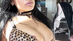 Brunette Solo Webcam Masturbation