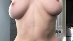 Amateur babes are good at masturbating as well