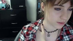 Amateur Webcam Chick Masturbates On Webcam More at