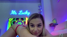 Pretty Hot Blonde Cam Babe Masturbate Solo on Cam