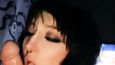 Close up fuck girl in big cock