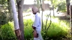 str8 busting India jerk in public